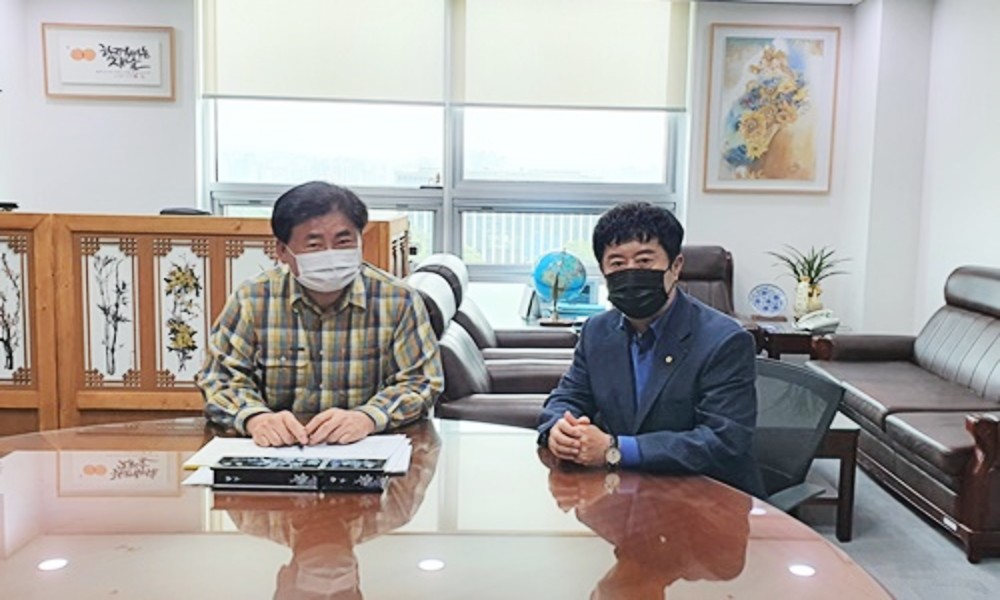사진왼쪽 / 소병훈 의원 (민주당 경기 광주)사진오른쪽 / 정찬민 의원 (국민의힘 용인 갑)