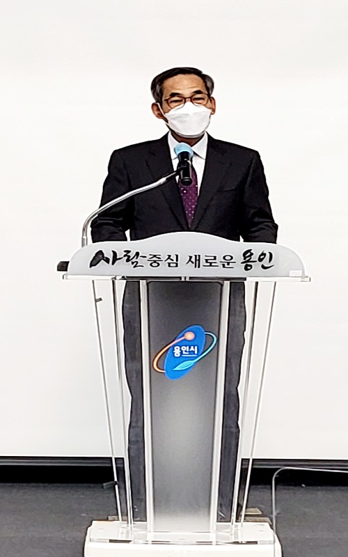 김춘식 이사장